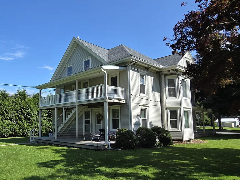 214 E Pine St #214 — Photo 3