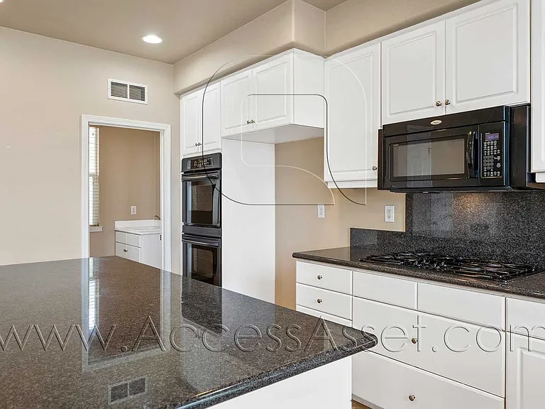 28997 Williston Ct — Photo 24