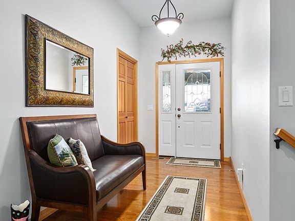 4th image of 665 Emerald Eagle Dr
