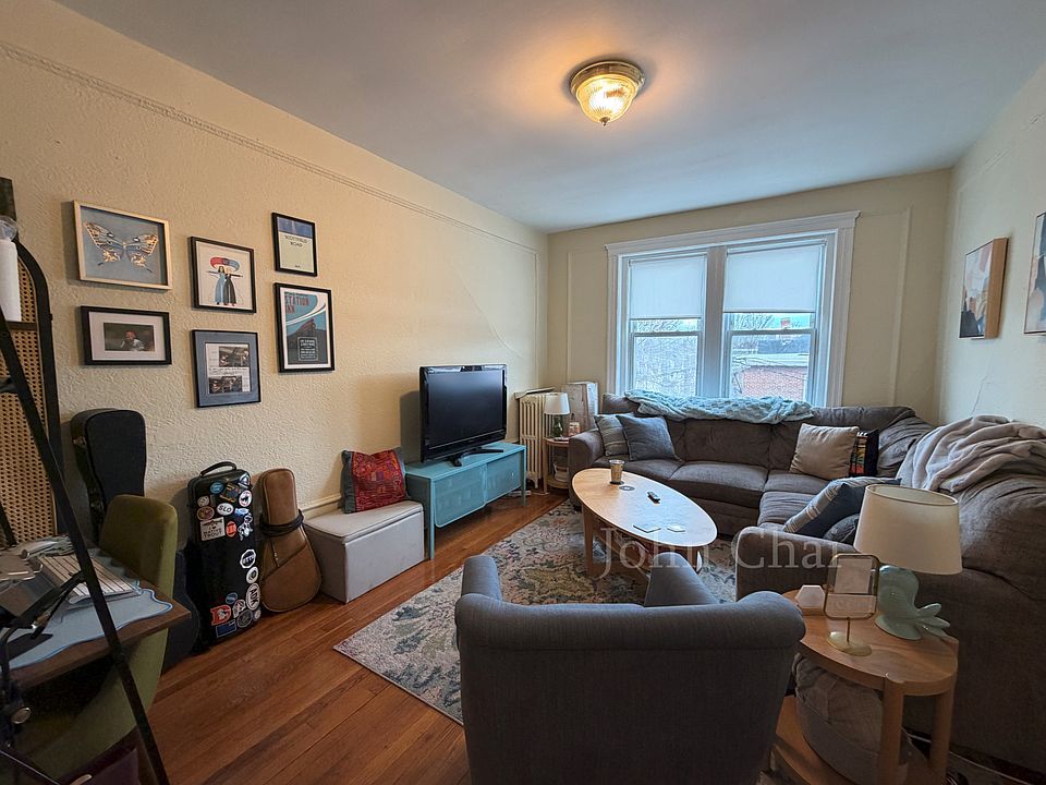 1st image of 15 Gardner St APT 14A