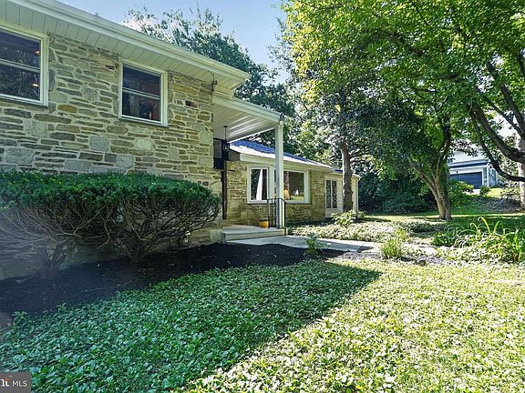 3rd image of 1904 Quill Ln