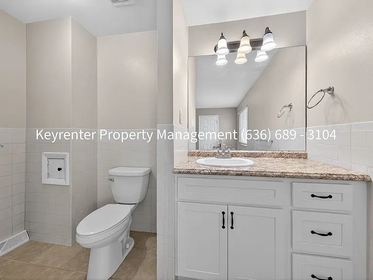 15362 Olive Blvd — Photo 16