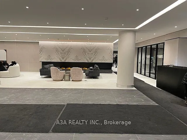 50 Upper Mall Way #Penthouse 02 — Photo 10