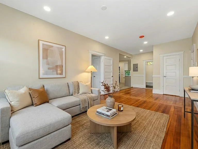 44 Brackett St #33 — Photo 5