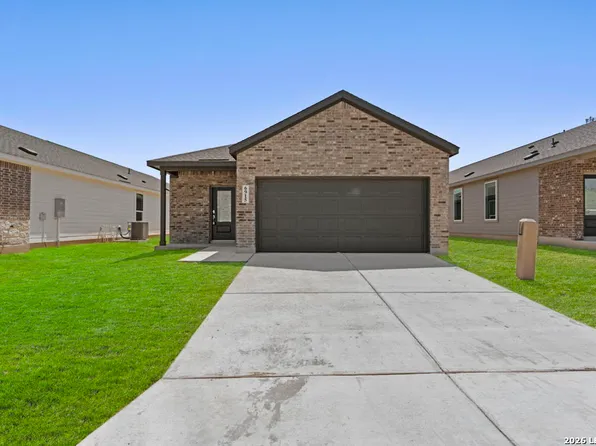 6915 Flores Rd, Spring Branch, TX 78070