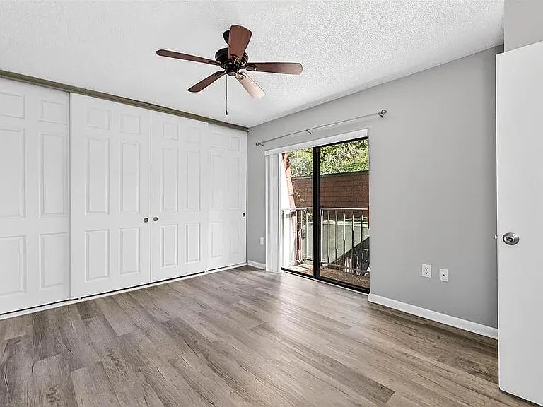 2708 9th Ct — Photo 6
