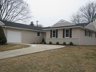 1st image of 2817 W Oakland Dr