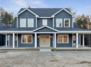 40 County Xing, Brunswick, ME 04011