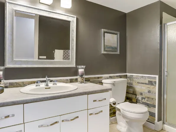 2925 Minnehaha Curv, Wayzata, MN 55391
