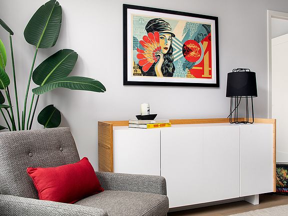 5th image of 176 Woodward Ave APT 141