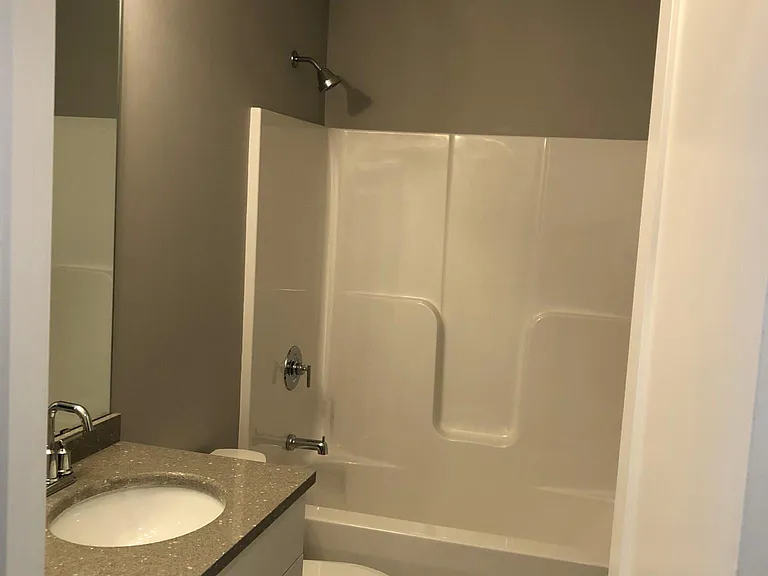 1106 Petersen Ct NW — Photo 8