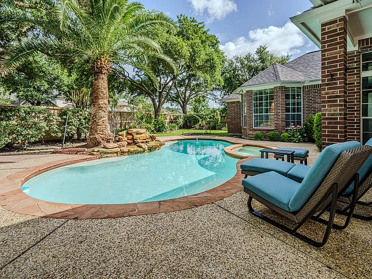 5415 Emerald Brk — Photo 18