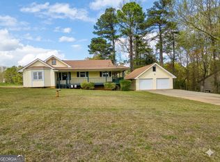 9000 Edinburg Dr, Winston, GA 30187