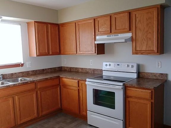 2nd image of 30172 Wedgewood Cir Floor 2