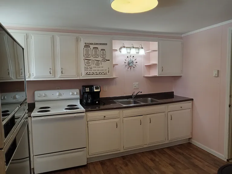 141 W Schuyler St #2 — Photo 3