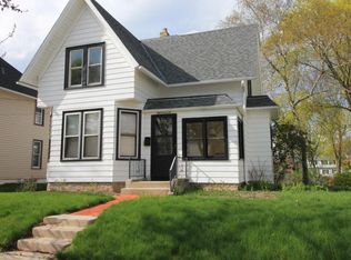 N89W16296 Cleveland Ave, Menomonee Falls, WI 53051