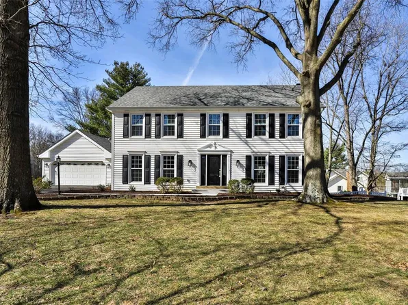 1937 Chamfers Farm Rd, Chesterfield, MO 63005