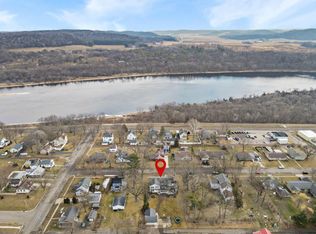 155 Prairie Ave, Prairie Du Sac, WI 53578