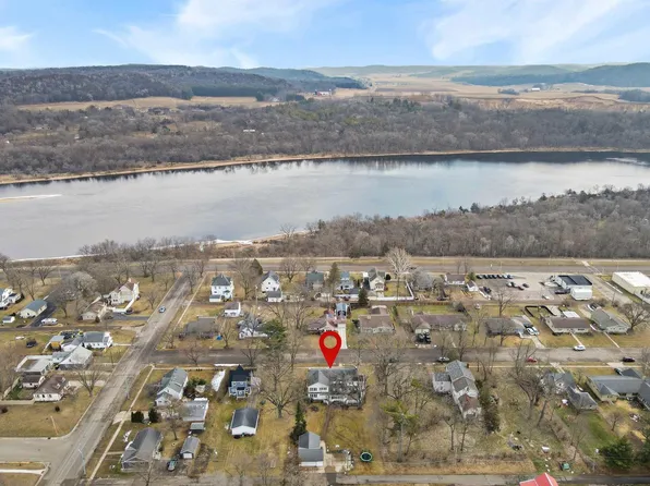 155 Prairie Avenue, Prairie Du Sac, WI 53578