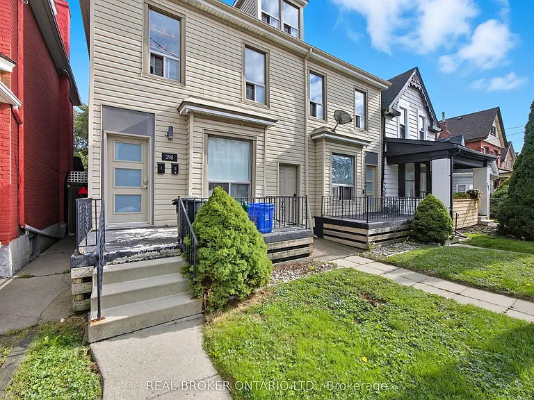 296 Emerald St N #1 — Photo 16