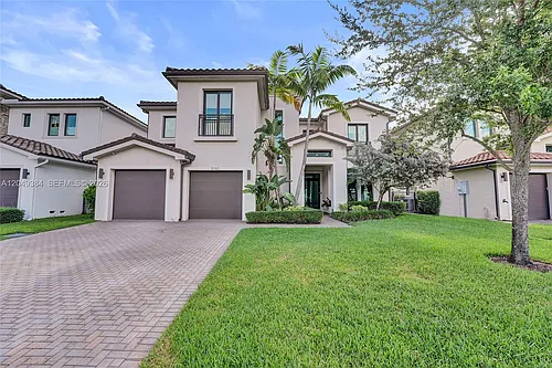5742 Brookfield Cir E Photo 1