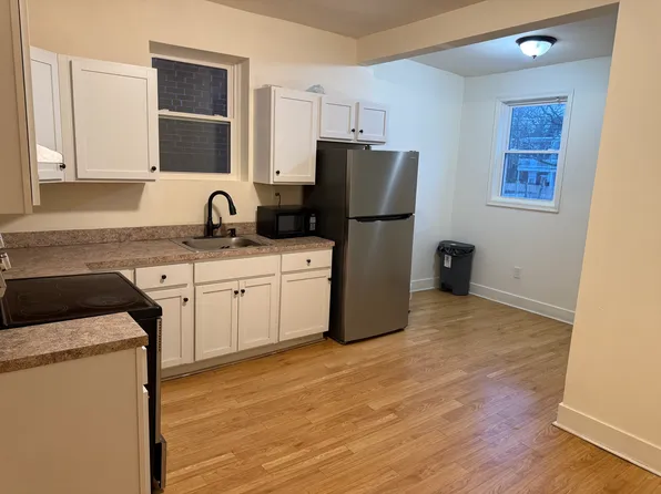 1721 Regina St, Harrisburg, PA 17103