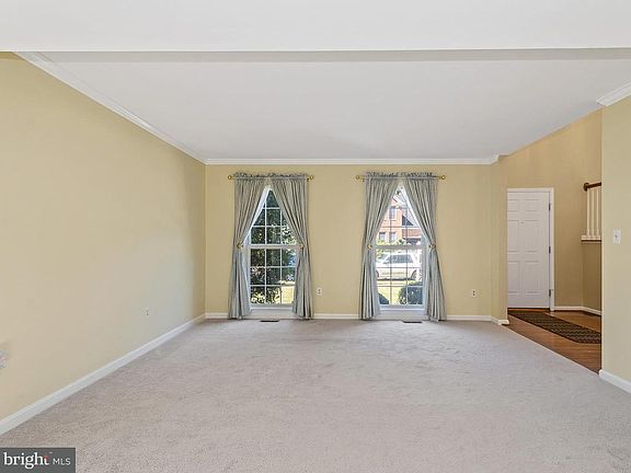 3rd image of 3642 Martins Dairy Cir