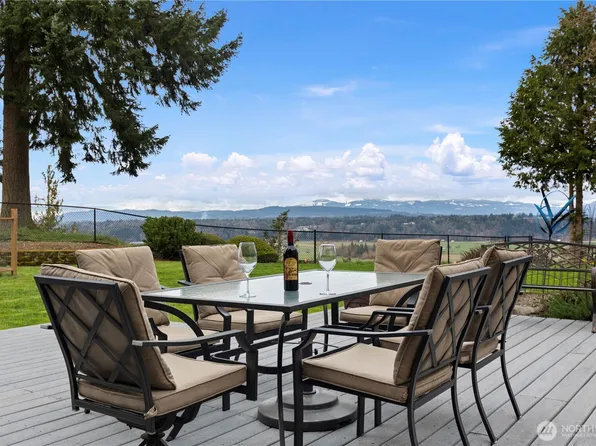 5829 Silvana Terrace Road, Stanwood, WA 98292