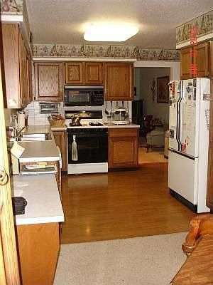 3rd image of 211 Bona Vista Dr NW
