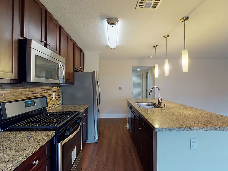 27 Seventy Five Mesa Verde — Photo 189