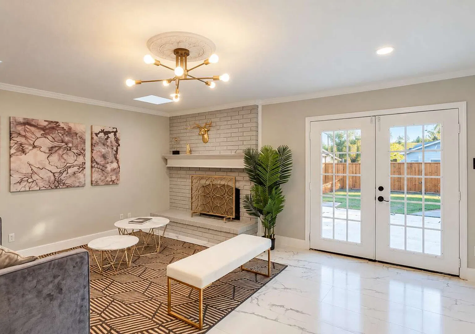 Remodeled 4BR Pool Home | Cinema & Game Room — Photo 3