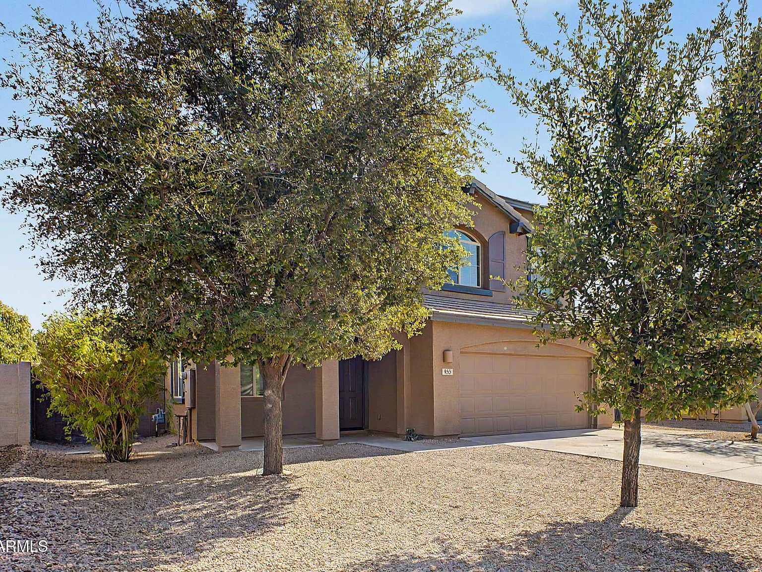 5 bed, 3.0 bath, 2566 sqft, $2,975 — Photo 2