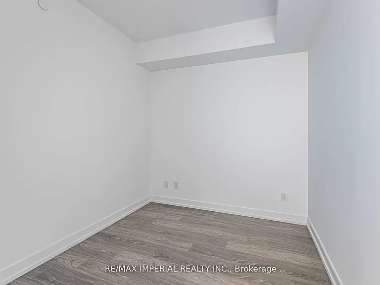 19 Western Battery Rd #2211 — Photo 22