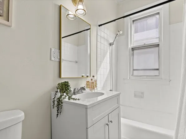 3749 W Miller Ln #2, Milwaukee, WI 53208