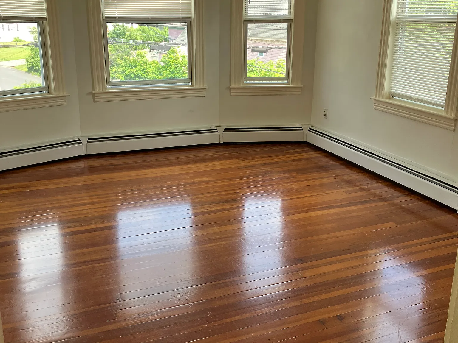 3 bed, 1200 sqft, $2,795 — Photo 2
