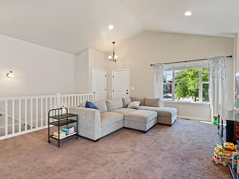 2938 Joseph Dr — Photo 7