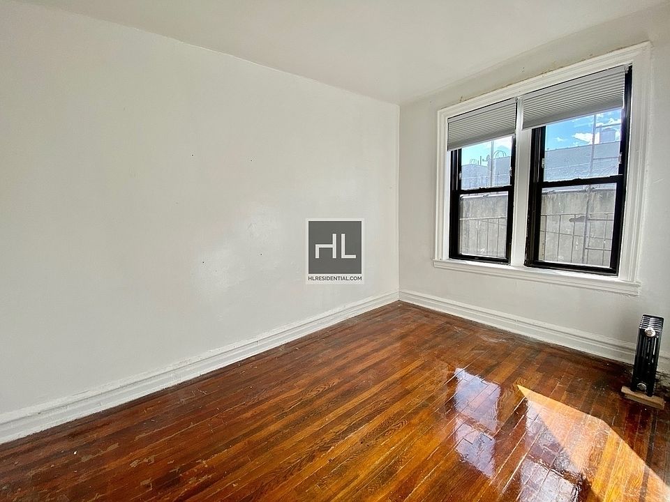 2nd image of 874 43rd St #D3