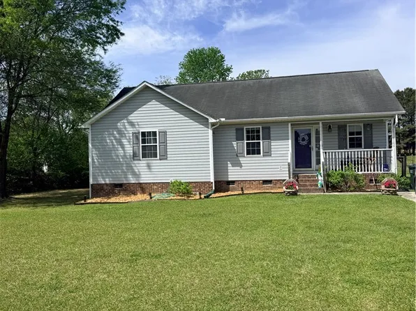 120 Patricia Dr, Smithfield, NC 27577