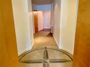 155 Dalhousie St #403, Toronto, ON M5B 2P7