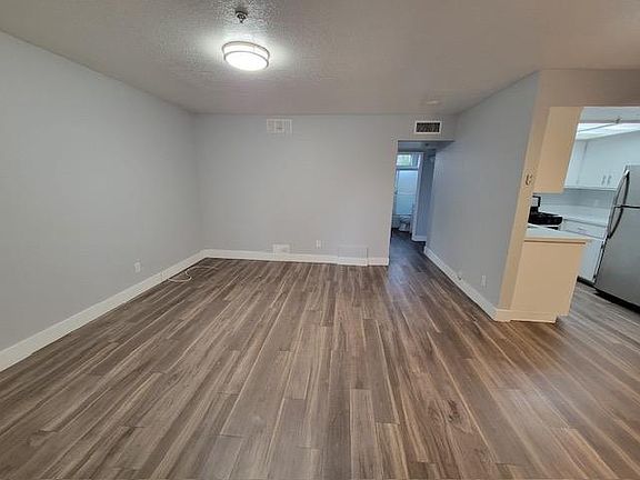 2nd image of 6076 La Prada St APT 7