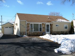 237 Austin Dr, Fairless Hills, PA