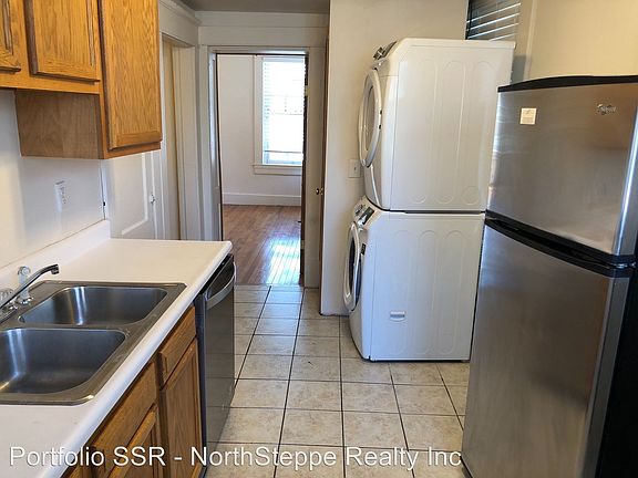 4th image of 4 E Norwich Ave APT 1