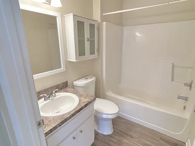 2403 W Platt St #B — Photo 39