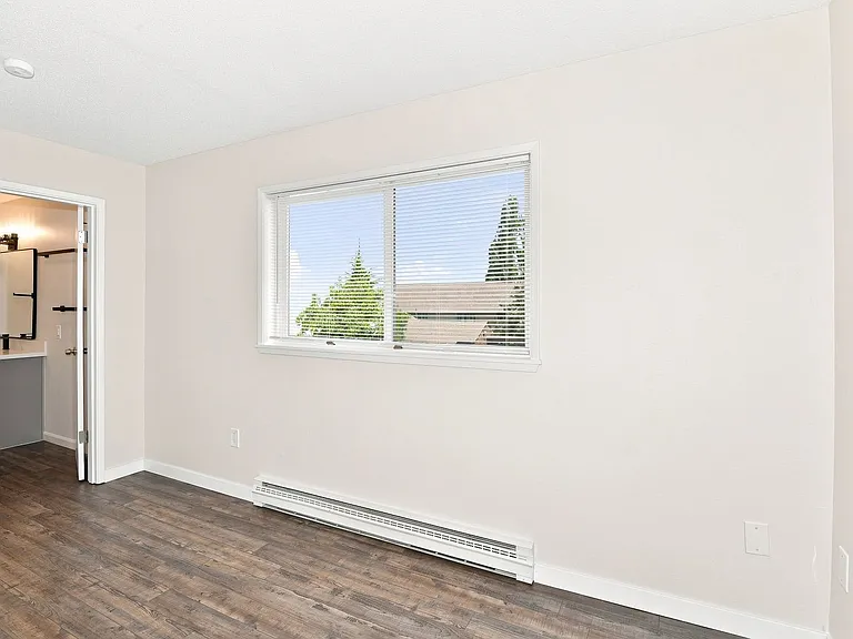 1002 N J St #7 — Photo 14