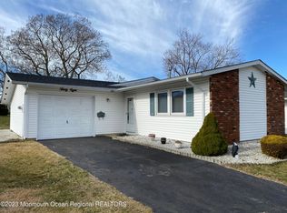 38 Rossetti Ct, Brick, NJ 08724