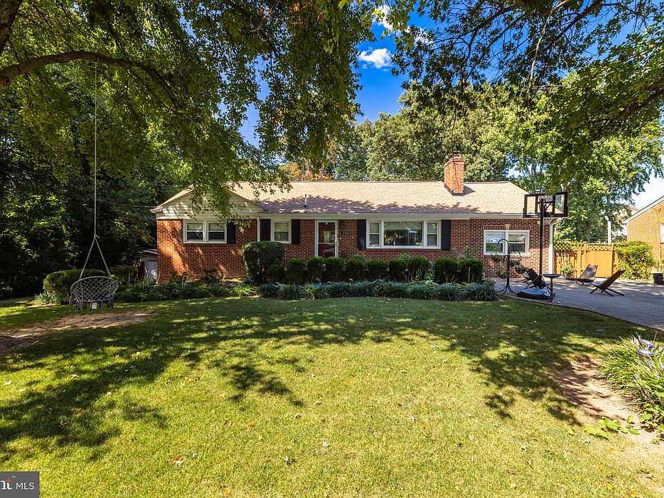 1st image of 5902 Piedmont Dr #3