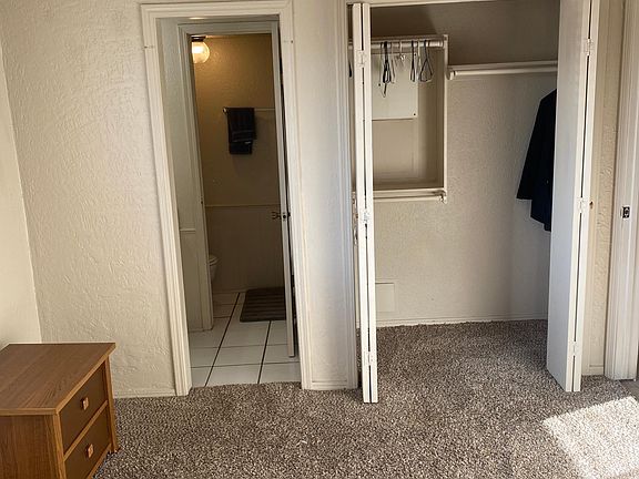 5th image of 1423 Bill Carroll Dr