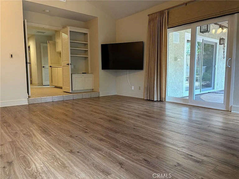 18886 Mount Walton Cir — Photo 38