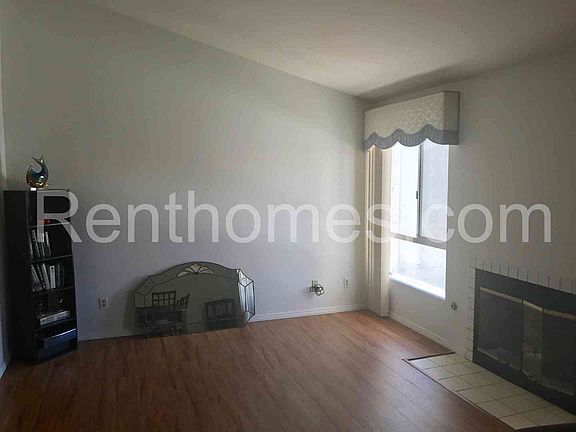 3rd image of 9965-36 Scripps Westview Way