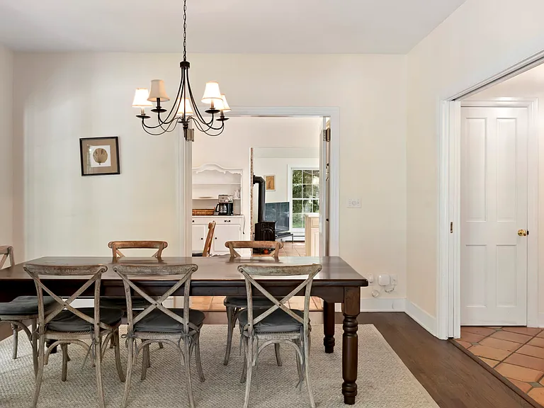 16 Alexis Ct — Photo 7